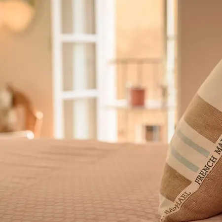 بيت للعطل The Little House بورم لي ميموزا