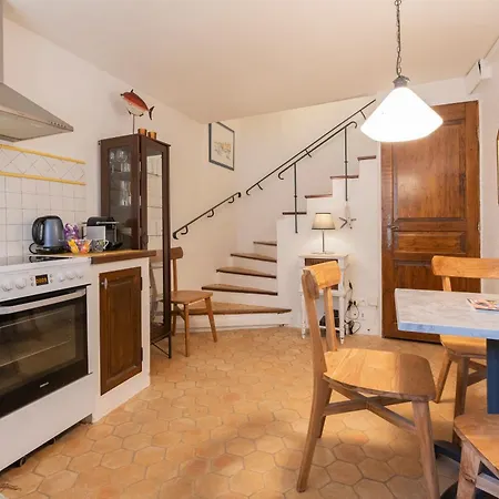 The Little House بيت للعطل بورم لي ميموزا