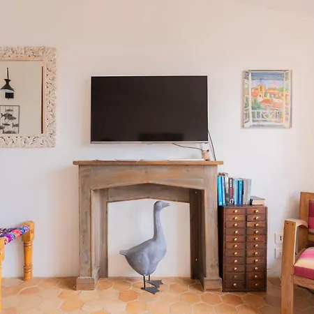 The Little House بيت للعطل بورم لي ميموزا